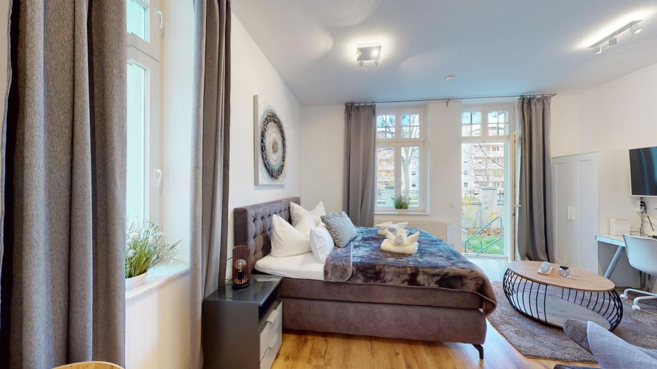 Sweethome - Business-Apartment Mit Kueche, Terrasse, Stellplatz Magdeburg Eksteriør bilde